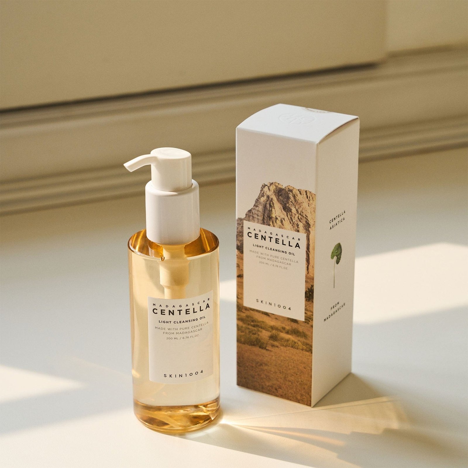 SKIN1004 Madagascar Centella Light Cleansing Oil غسول زيتي بالسنتيلا
