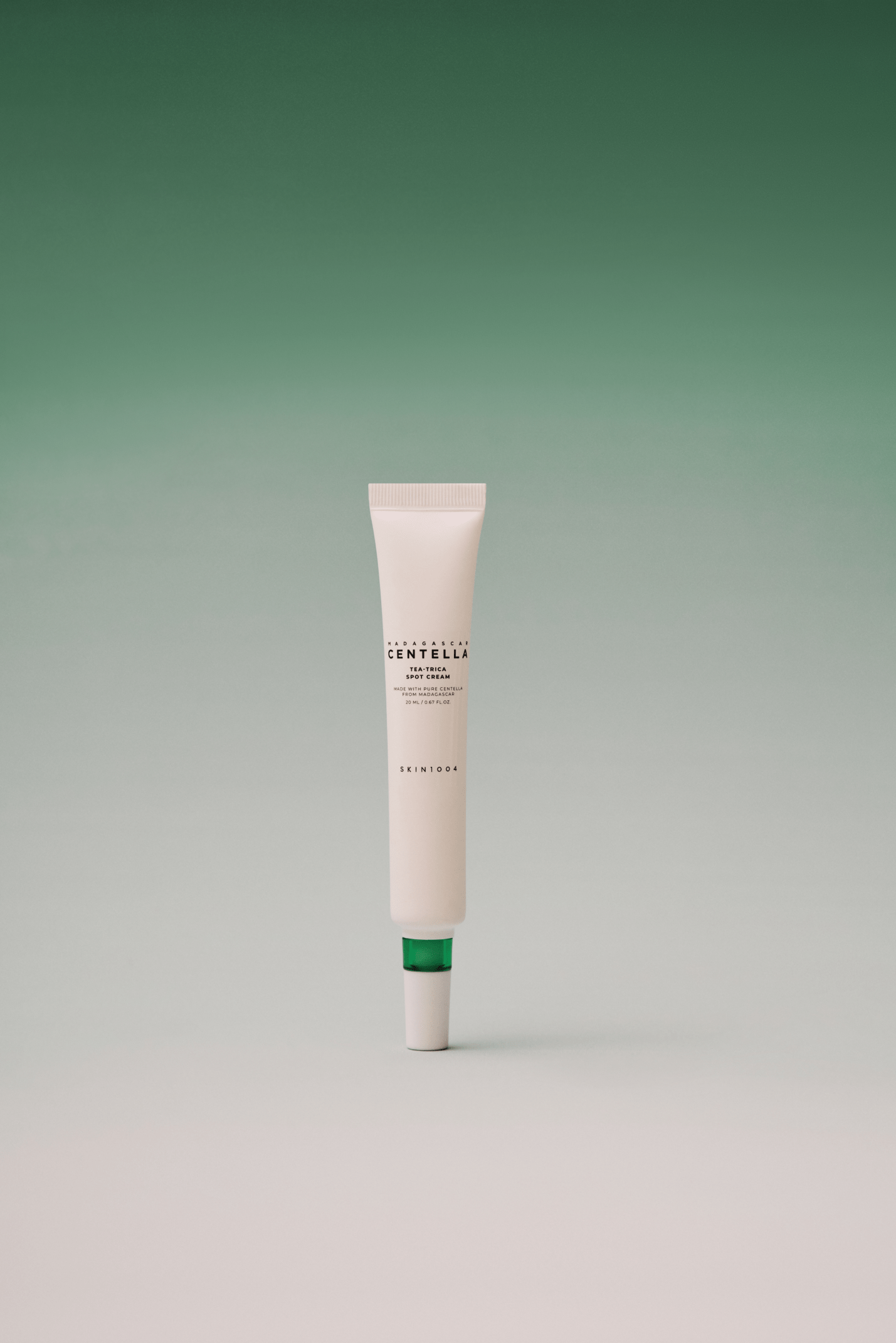SKIN1004 Madagascar Centella Tea-Trica Spot Cream كريم السنتيلا للعناية ببقع حب الشباب