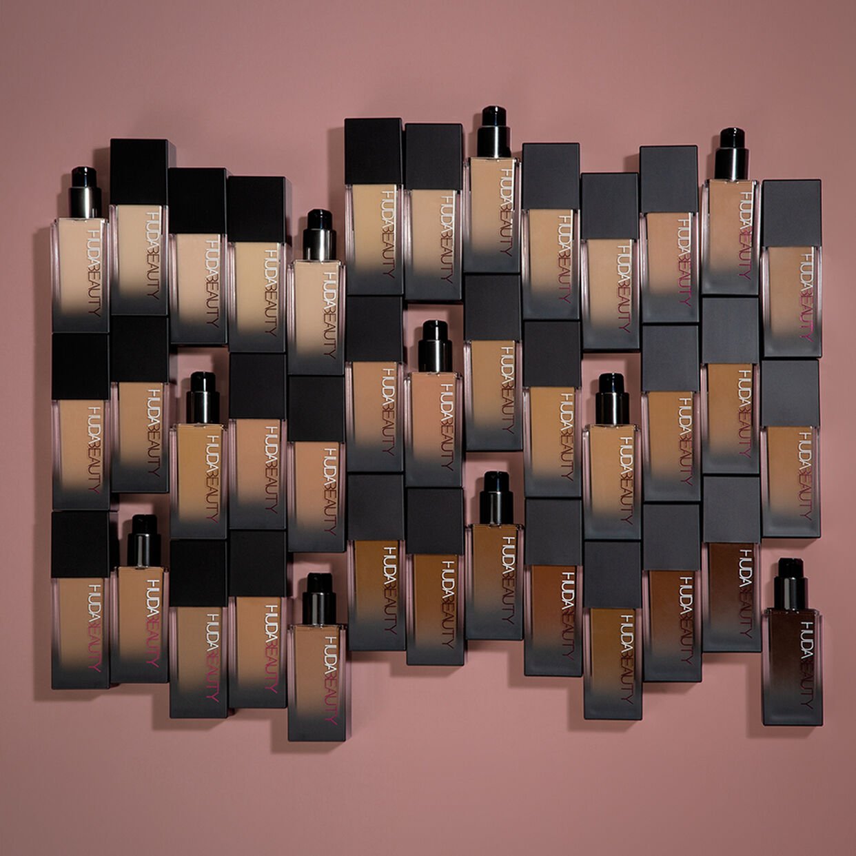 HudaBeauty Faux Filter Foundation كريم أساس هدى بيوتي