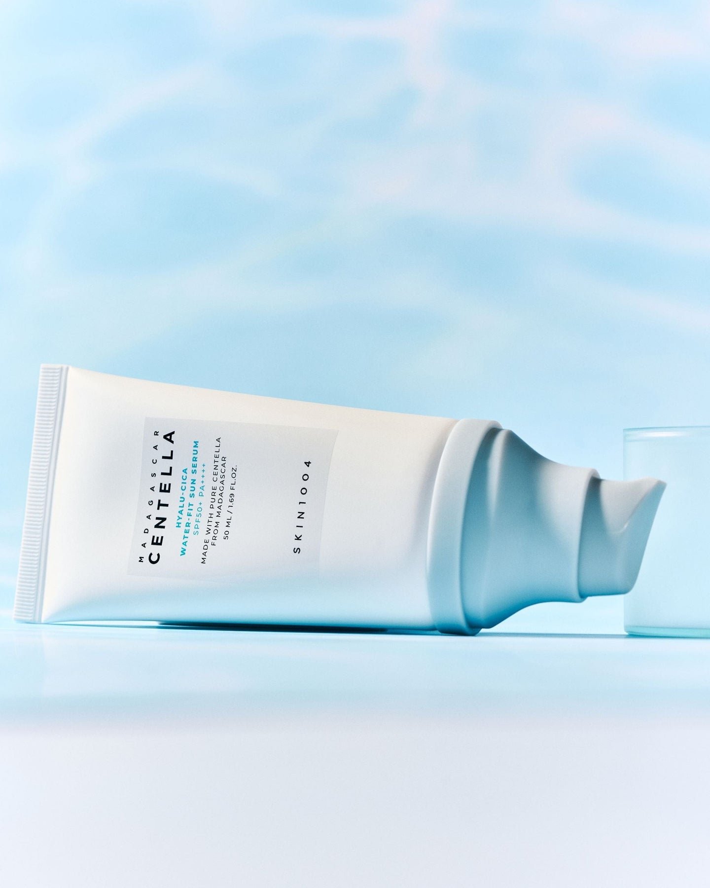 SKIN1004 Madagascar Centella Hyalu-Cica Water-Fit Sun Serumواقي شمس مائي بخلاصة السينتيلا