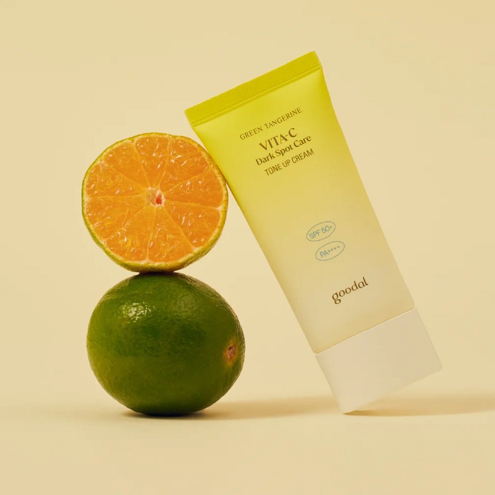 GOODAL GREEN TANGERINE VITA C DARK SPOT TONE UP 50ml كريم جودال جرين تانجرين فيتا سي للبقع الداكنة و الحماية من الشمس50 مل