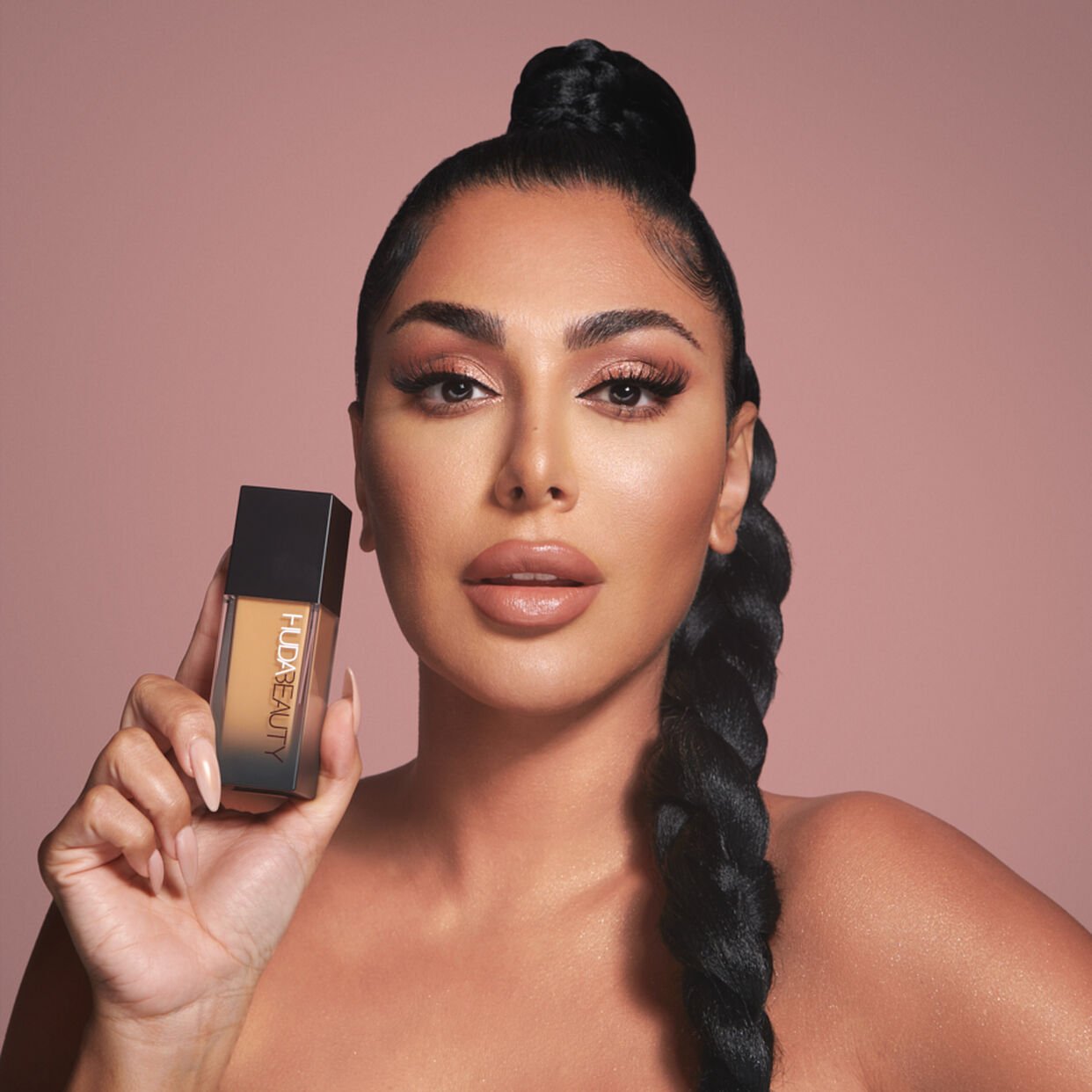 HudaBeauty Faux Filter Foundation كريم أساس هدى بيوتي