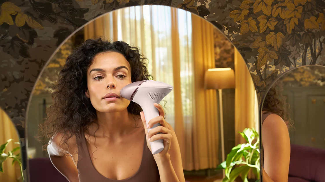 PHILIPS Lumea IPL 9000 Series Épilateur à lumière pulsée avec SenseIQ