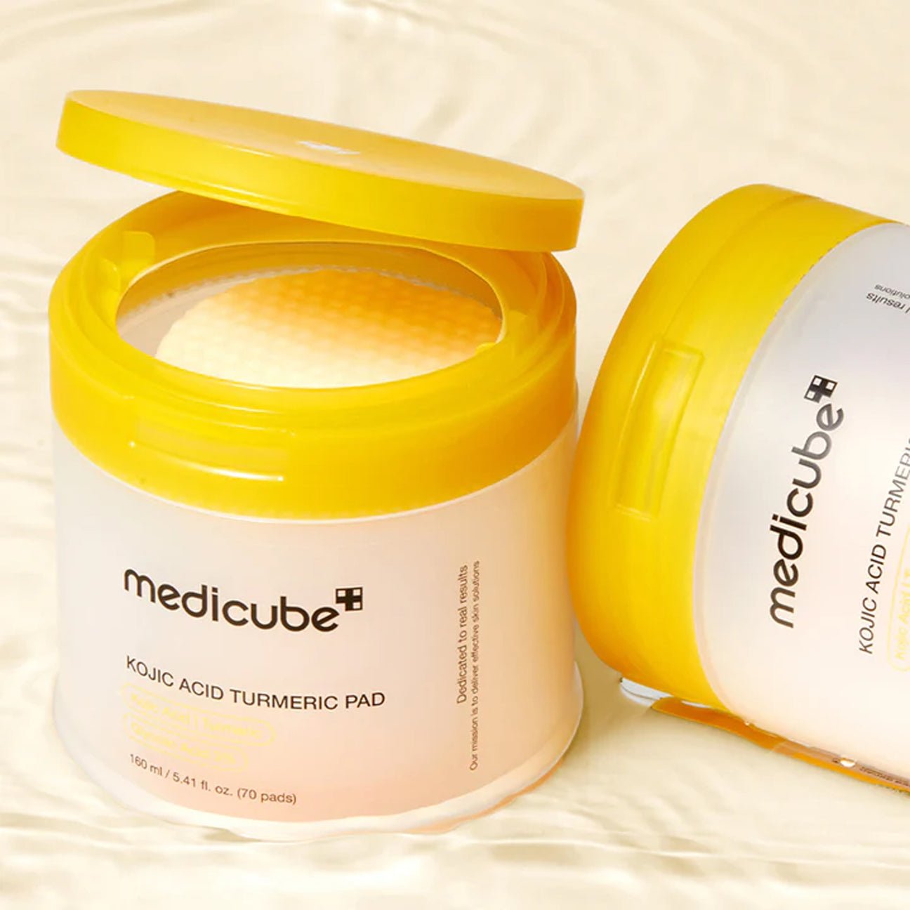 medicube Kojic Acid Turmeric Pads 70 pad ضمادة ميديكوبي بحمض الكوجيك والكركم