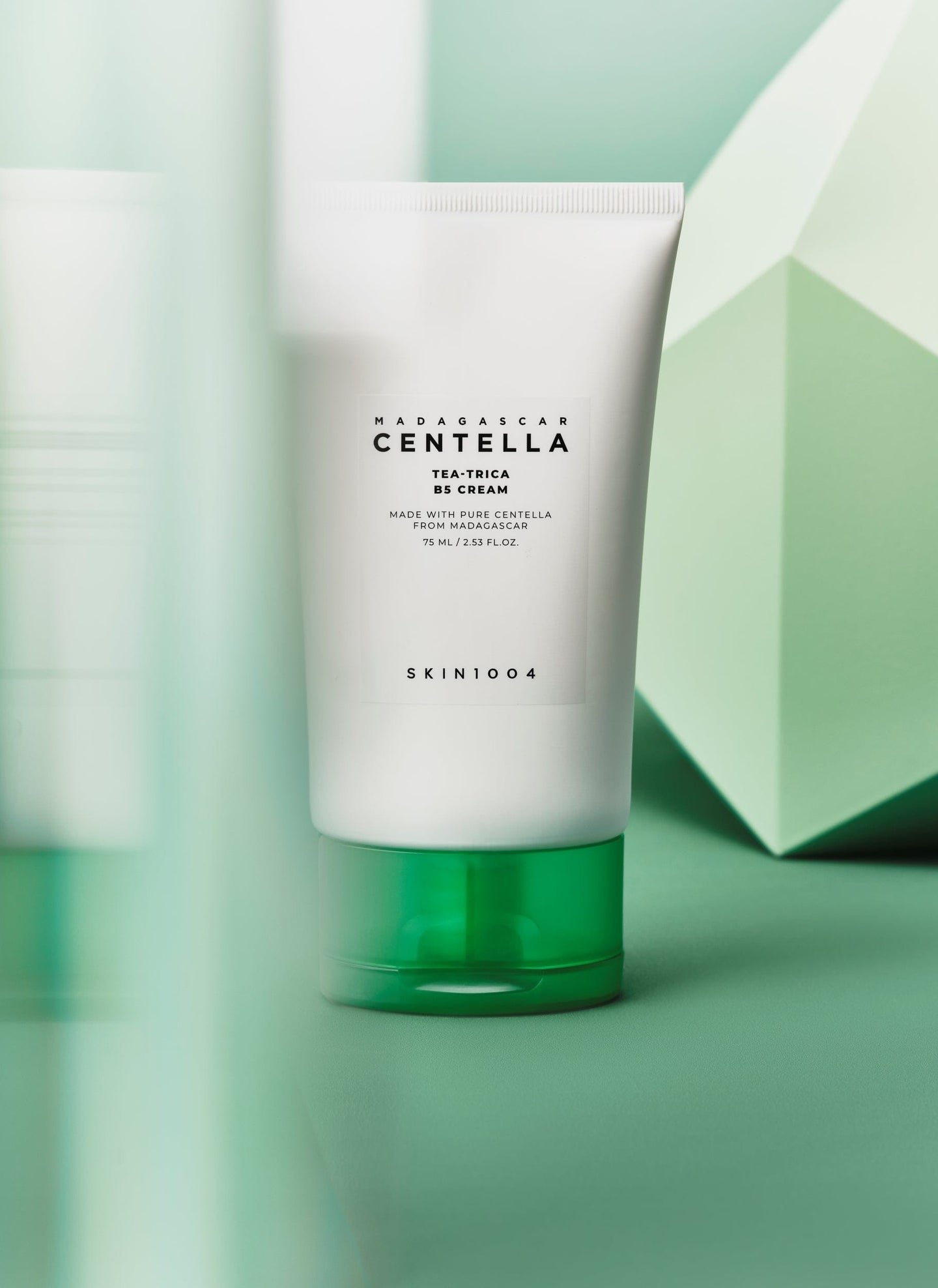 SKIN1004 Madagascar Centella Tea-Trica B5 Cream كريم للبشرة ذات المشاكل والبشرة الدهنية