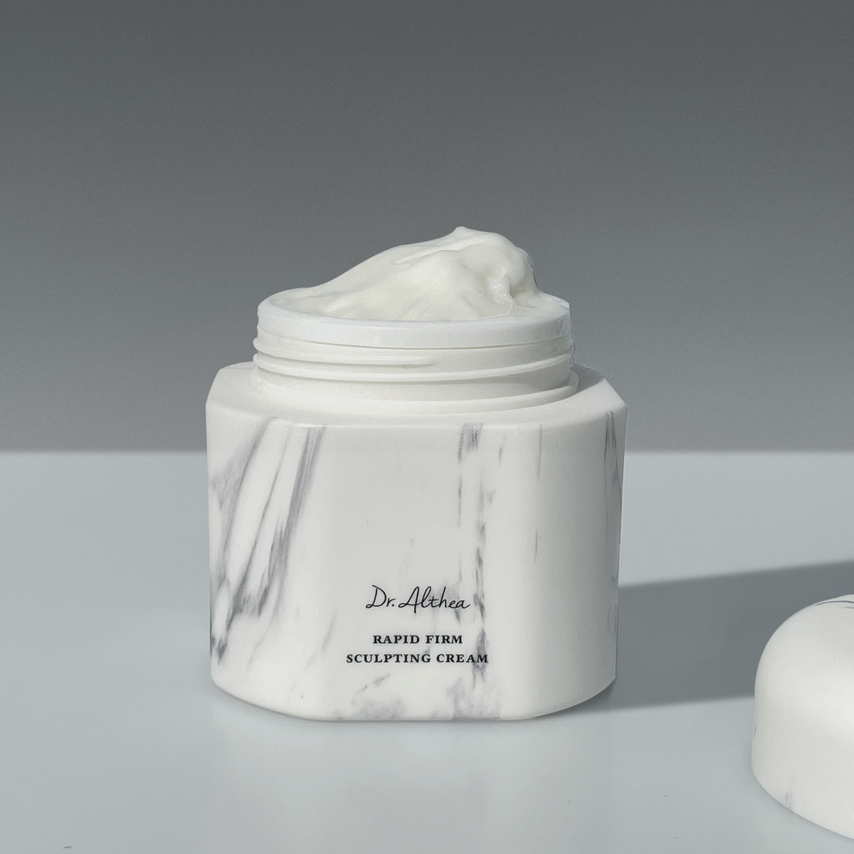 كريم الوجه المضاد للشيخوخة من دكتور ألثيا 45 مل  Dr. Althea Rapid Firm Sculpting Cream 45ml