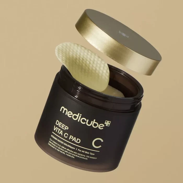 Medicube Deep Vita C Pads مسحات فيتامين سي لتفتيح البشرة من ميديكوب