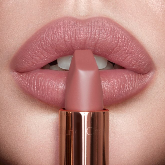 Charlotte Tilbury Pillow Talk Beautifying Lip And Cheek Secrets مجموعة بيلو توك أسرار تجميل الشفاه والخدود من شارلوت تيلبوري