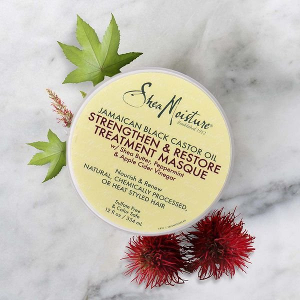 Shea Moisture Strengthen & Restore Treatment Masque 326g كريم مقوي ومنعم للشعر بزيت الخروع الجامايكي الأسود من شيا مويستشر – 326غ