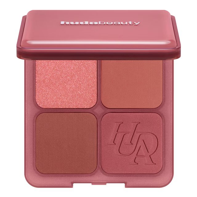 Huda beauty Blush Filter Blurring Blushlighters Palette