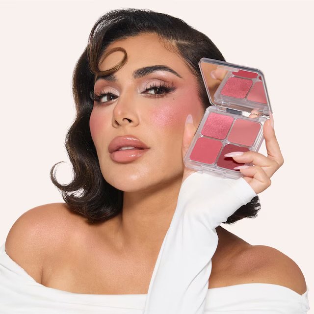 Huda beauty Blush Filter Blurring Blushlighters Palette