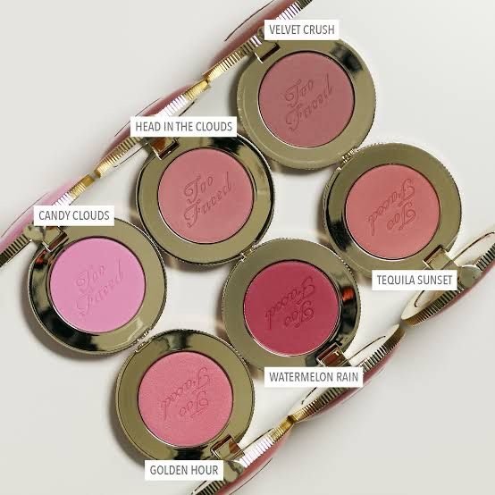 Too faced Cloud Crush Blurring Blush
