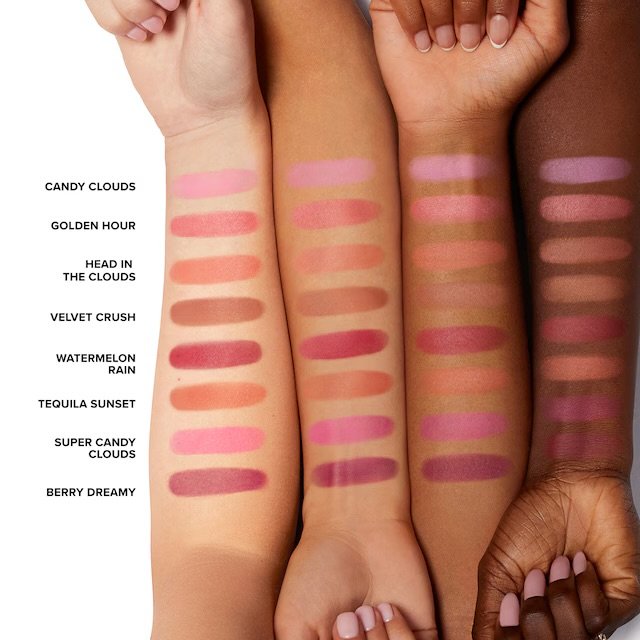 Too faced Cloud Crush Blurring Blush