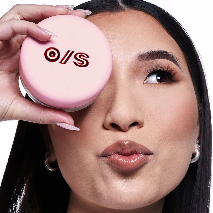 Onesize Ultimate Blurring – Poudre libre fixatrice بودرة حرة لتثبيت المكياج وتنعيم مظهر البشرة (طمس العيوب