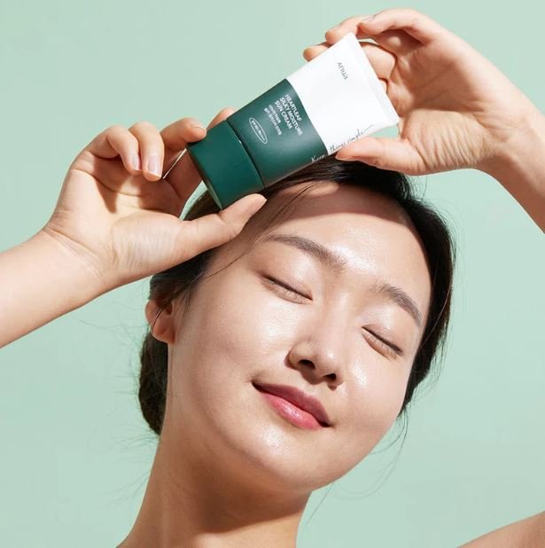 Anua Heartleaf silky moisture sunscreen واقي شمس مرطب بخلاصة الهارتليف