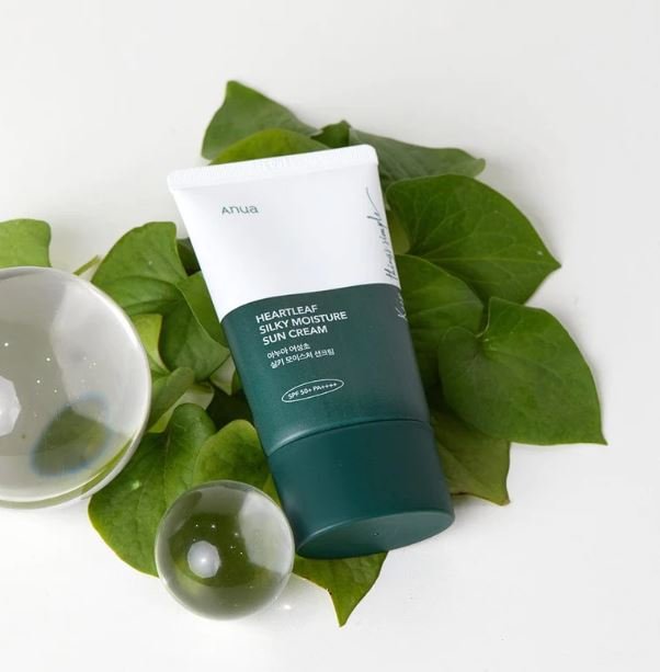 Anua Heartleaf silky moisture sunscreen واقي شمس مرطب بخلاصة الهارتليف