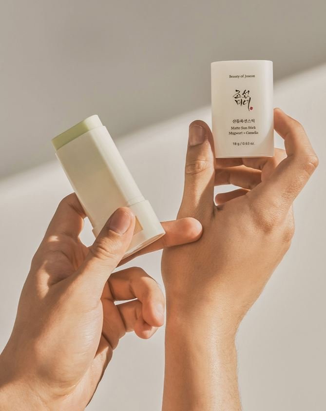 Beauty of Joseon Matte sun stick : Mugwort + Camilia واقي شمس عصا الماجورت والكاميليا